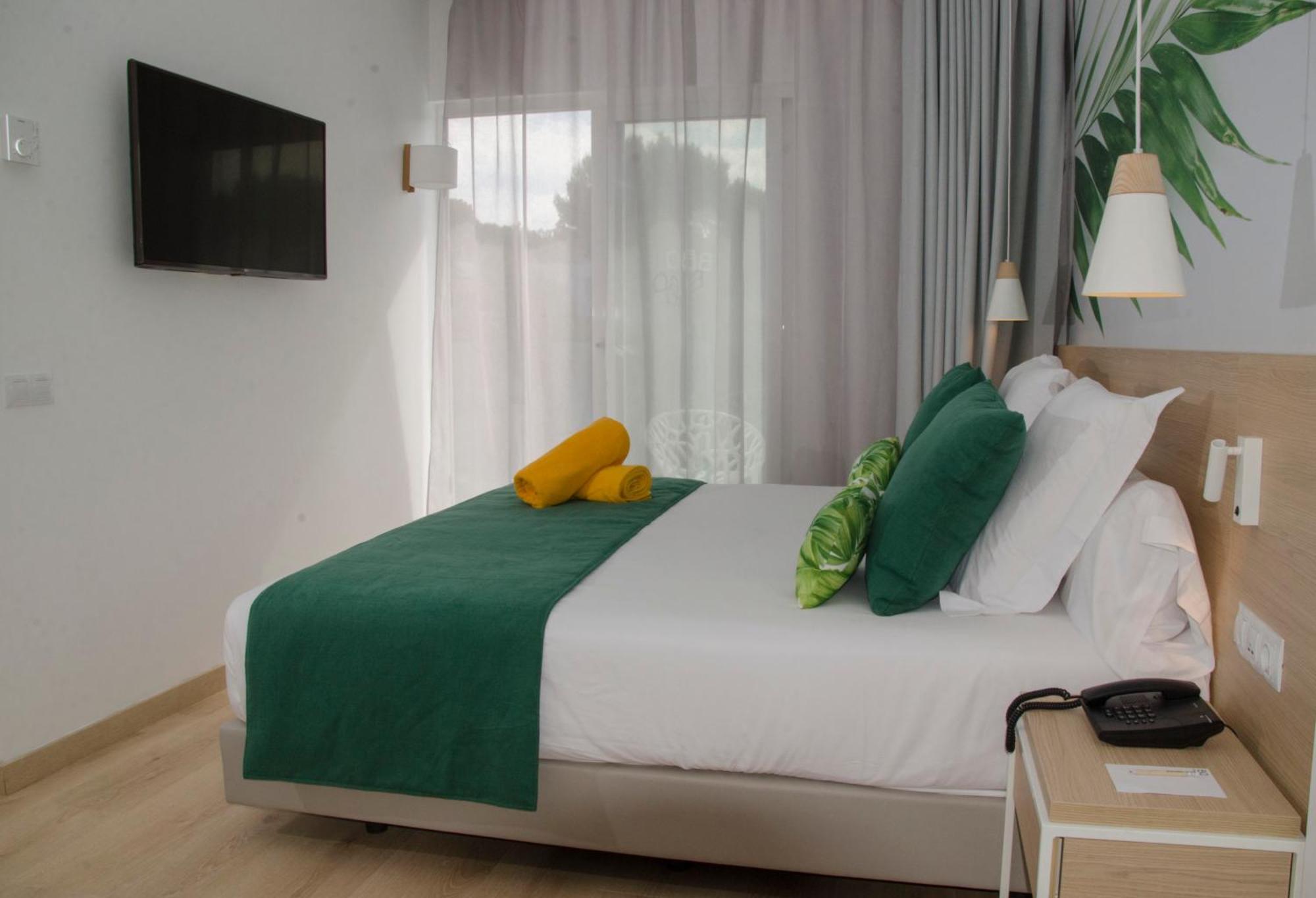 Bq Paguera Boutique Hotel - Adults Only Экстерьер фото